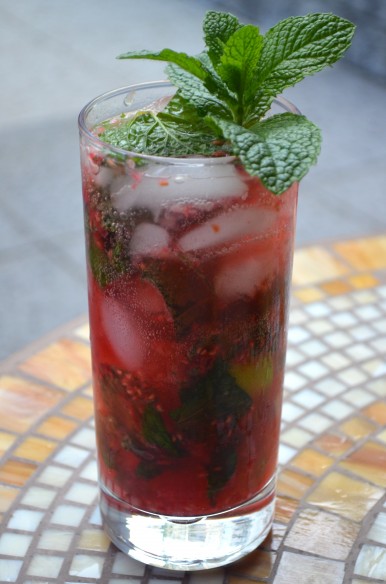 Raspberry Mojitos