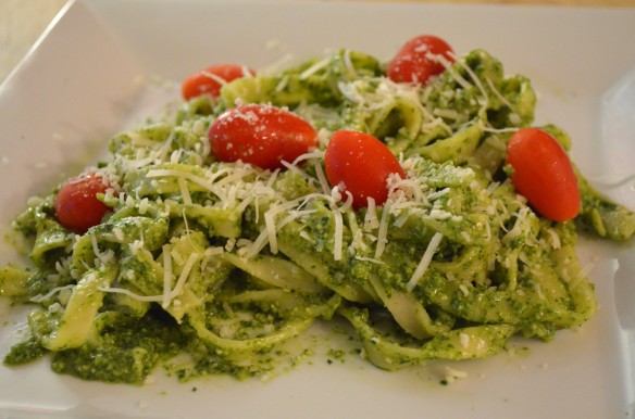 Homemade Arugula Pesto Pasta