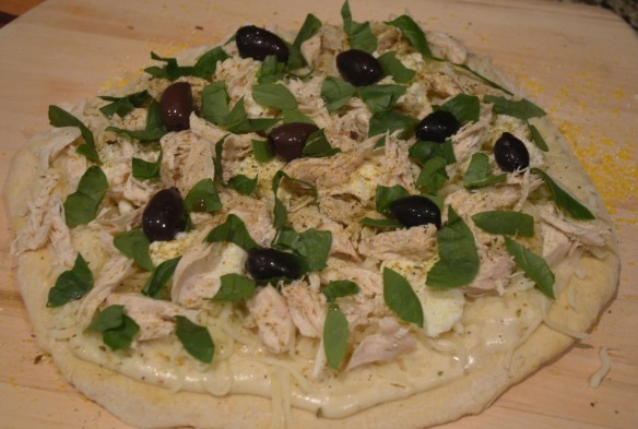 Light Chicken Alfredo Pizza