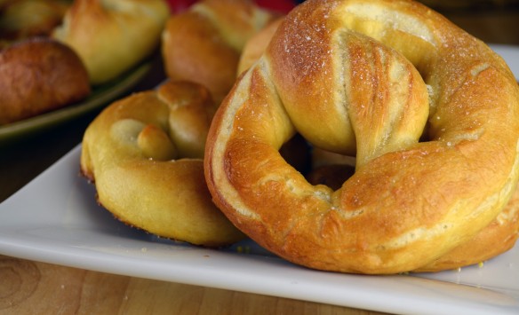 Homemade Soft Pretzels and Pizza Stuffed Pretzel Bites