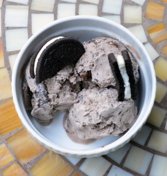 Thin Mint Cookies 'n' Cream Ice Cream