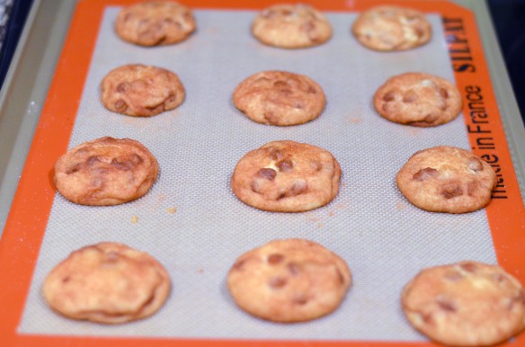 Snickerdoodles with Cinnamon Chips