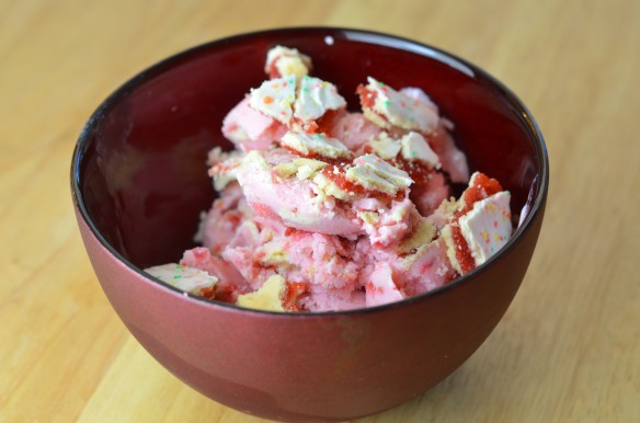 Strawberry Pop-Tart Froyo