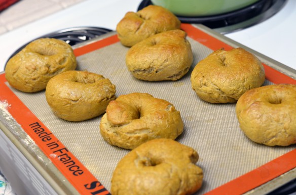 Pumpkin Pie Bagels with Maple Cinnamon Cream Cheese